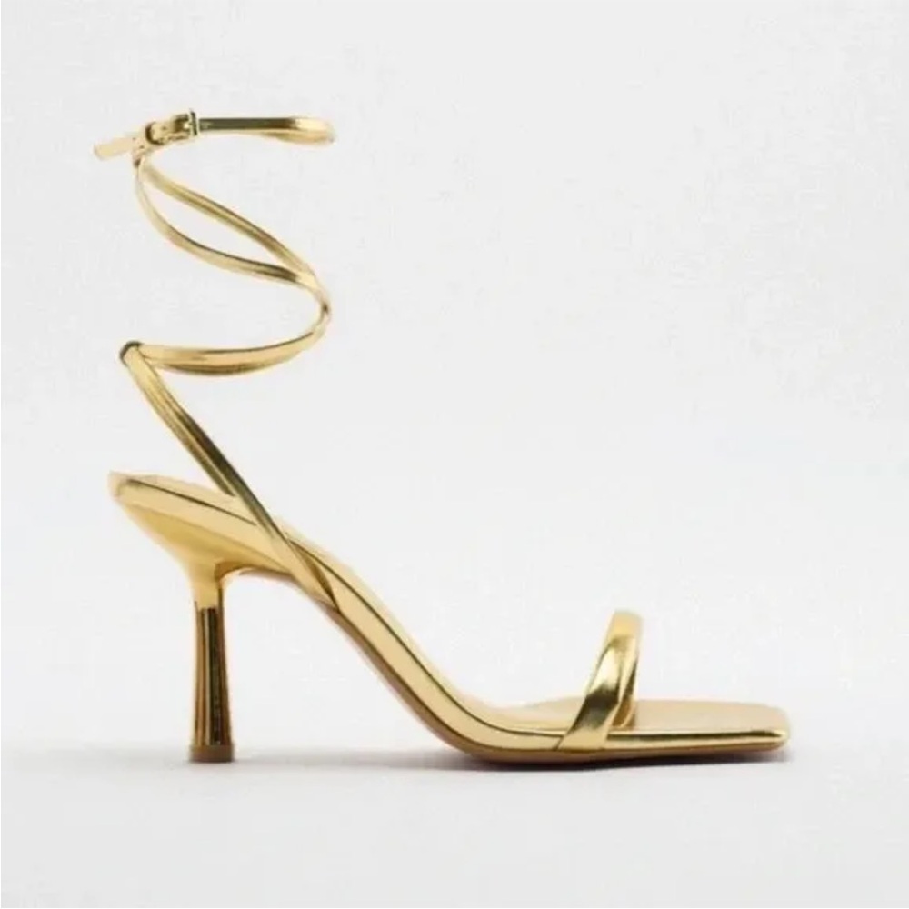 NWT Zara Sandals